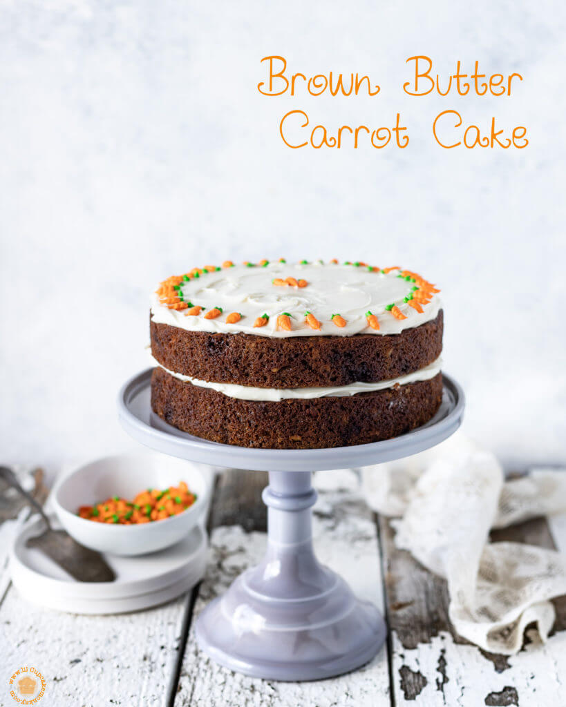 brown butter carrot cake with carrot sprinkles and cream cheese frosting | lilcupcakemonkey.com