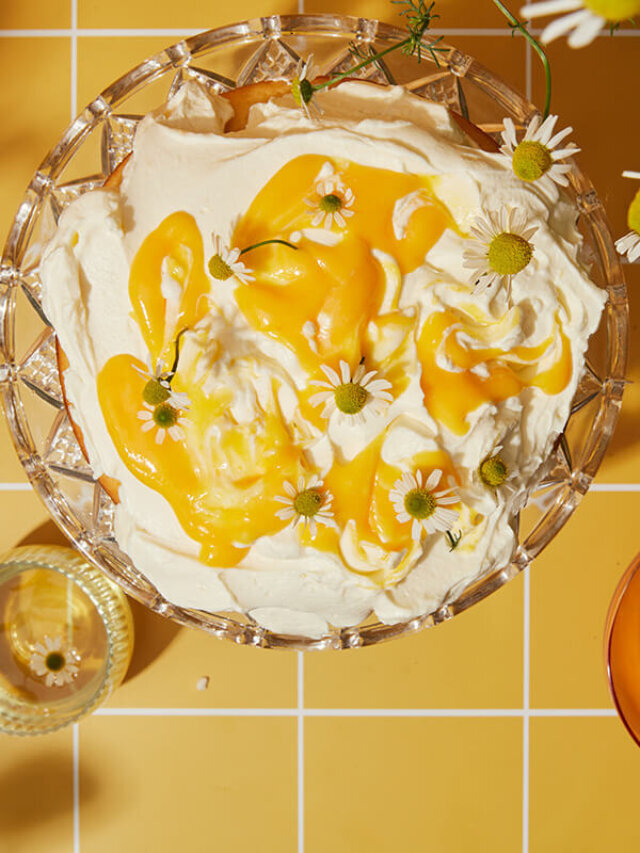 Lemon and Chamomile Cake